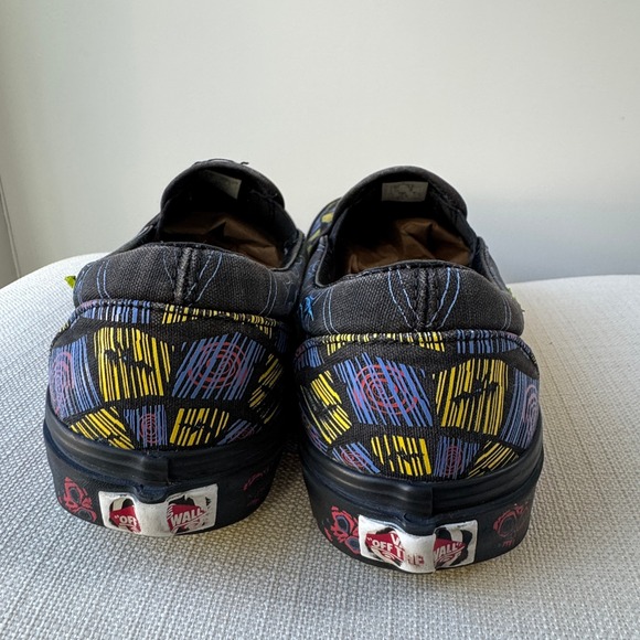 Vans Slip-On Sneakers Black Nightmare Before Christmas Mens 8 Womens 9.50 - Picture 6 of 9